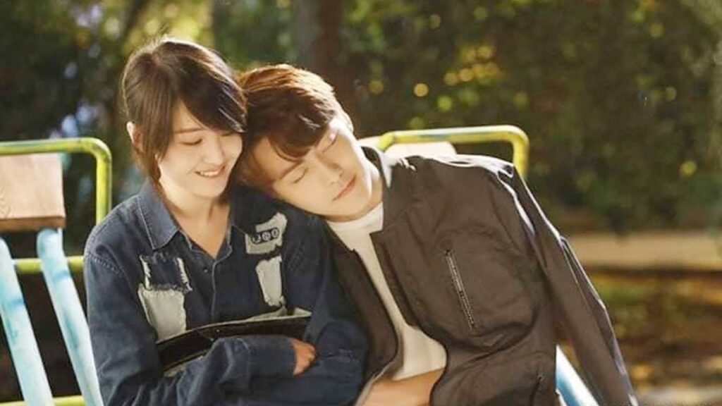 إعلان الدراما الرومانسية ابكني نهرًا حزينًا River Flows to You | غيرة، مثلث حب، علاقة أصدقاء الطفولة