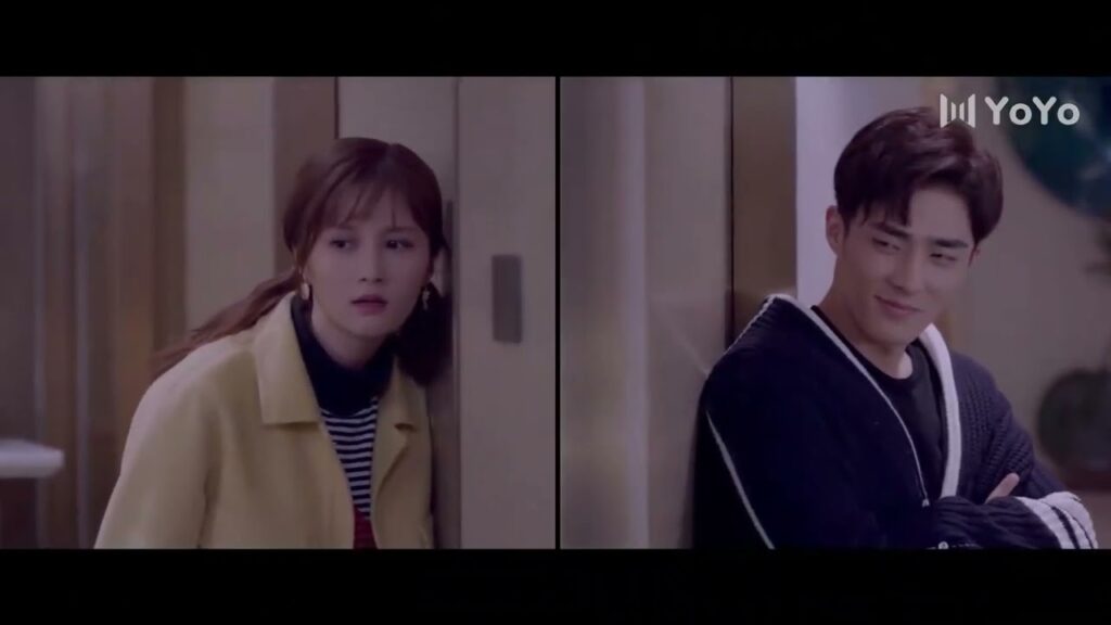 يعاني من الأرق و لا يمكنه النوم لكنها تصر على البقاء معه ❤️ ( هي التي احبها )