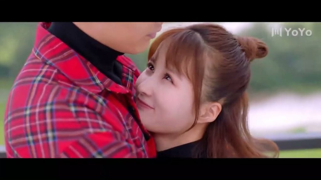 تتزوج لكن بطريقـة بسيطة للغايـة لكنهم في غايـة السعادة ❤️ ( هي التي احبها )