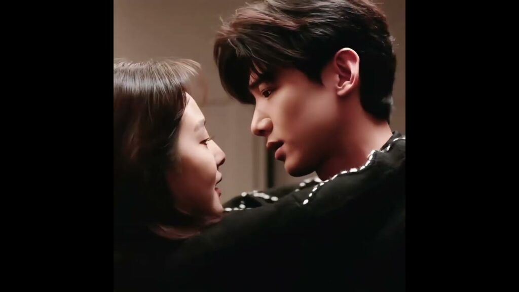 أنسـى تعبي و همومي عندما اراكِ بين ذراعي 💕 #baijingting #اول_صقيع #zhangruonan  #thefirstfrost