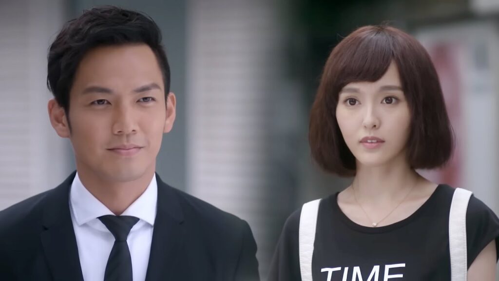 أخيرا ينسى الرئيس المستبد ترك حبيبته له ويقرر مطاردتها ثانية! مشهد من دراما "إشراقتي"