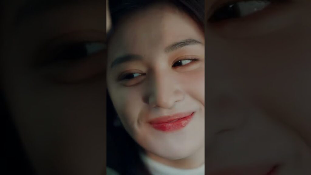 تألمت شو تشين لدرجة أنها دفأت يديها على يدي سونغ يان. |Fireworks of My Heart | MangoTV Arabic