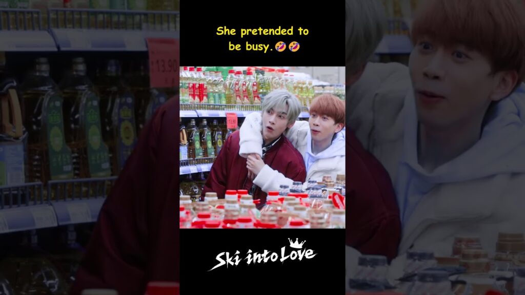يتغازلان في المركز التجاري امام اصدقائهم #تزلج_بالحب #YOUKU  #SkiIntoLove #estheryu #LinYi #YuShuxin