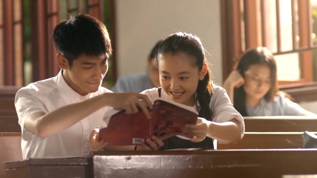 "‫ليست رائعة ولا جميلة كما أنها صاخبة ومع ذلك لم يكن لدي خيار، أحببتها فقط"! مشهد من دراما "إشراقتي"