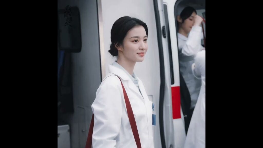 من سيحصل عليها؟ ألقى سونغ يان الزهور على شو تشين! | ألعاب نارية في قلبي | Fireworks of My Heart