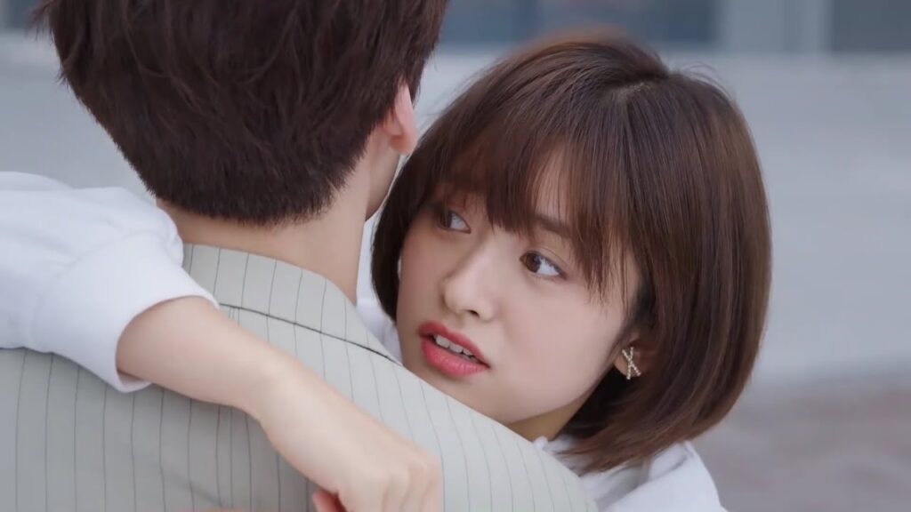 تصطدم بـه و يقع في حبها من أول نظرة ( عد نجومك المحظوظة )