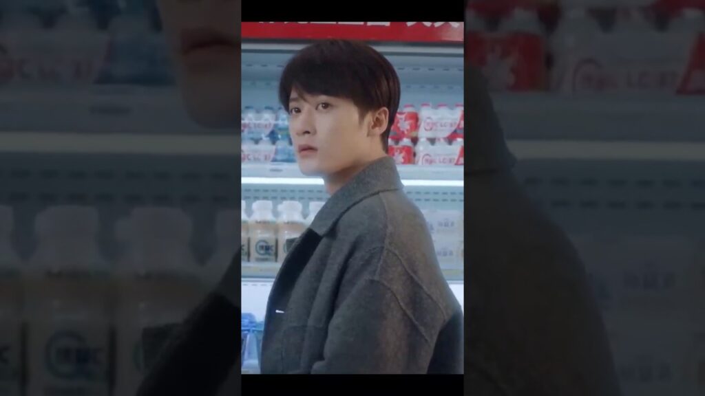 حب من النظرة الاولى 😍  #很想很想你 #lovemelovemyvoice #tanjianci #tjc대방 #zhouye #shorts #kiss #romance