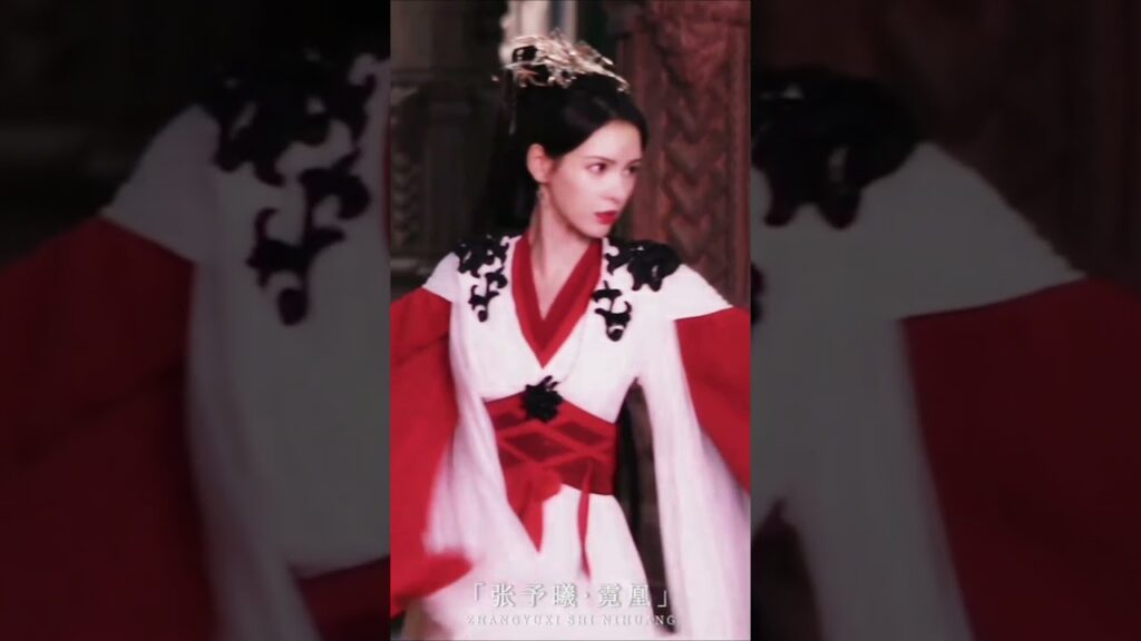 السيدة ني هوانغ تشع بهالة ساحقة | قدر وإنقاذ | Destiny and Saving | MangoTV Arabic