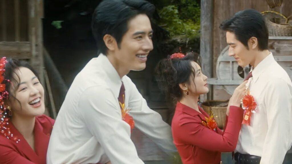 يتزوج الشاب الريفي الوسيم أخيرًا من فتاته الجميلة المتفوقة ويقامان زفاف سعيد❤️مشهد من "ربيع ملتهب"