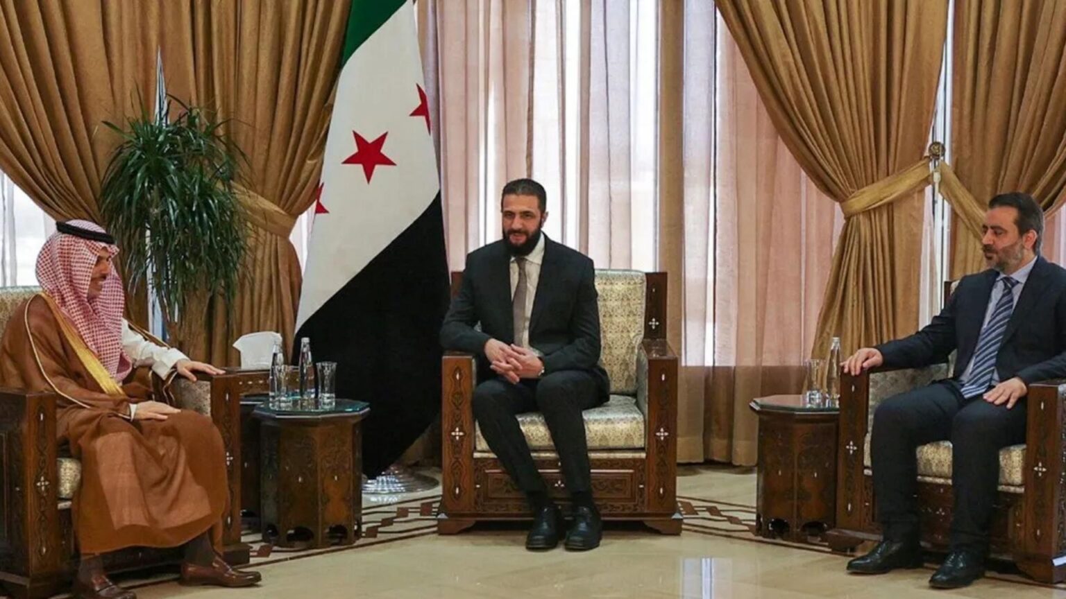 الشرع يستقبل وفداً سعوديًّا رفيع المستوى