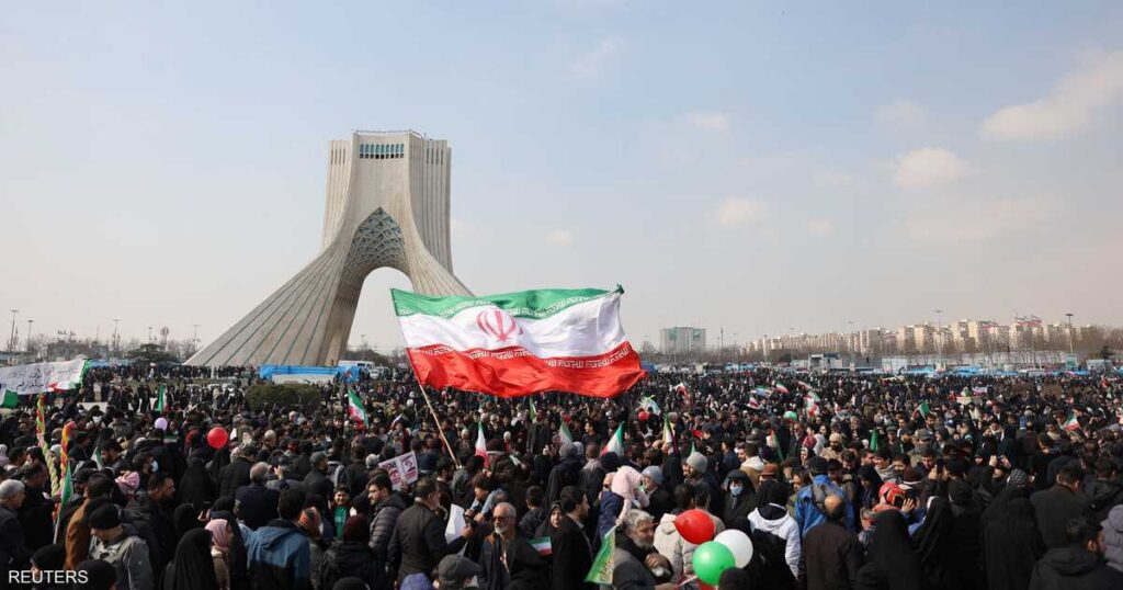 إيران.. احتجاجات تعم البلاد وتعثر نووي يفاقم الغضب الشعبي