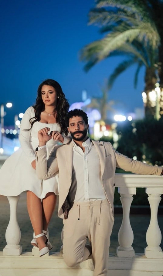 هايدي رفعت ومصطفى منصور يحتفلان بخطبتهما