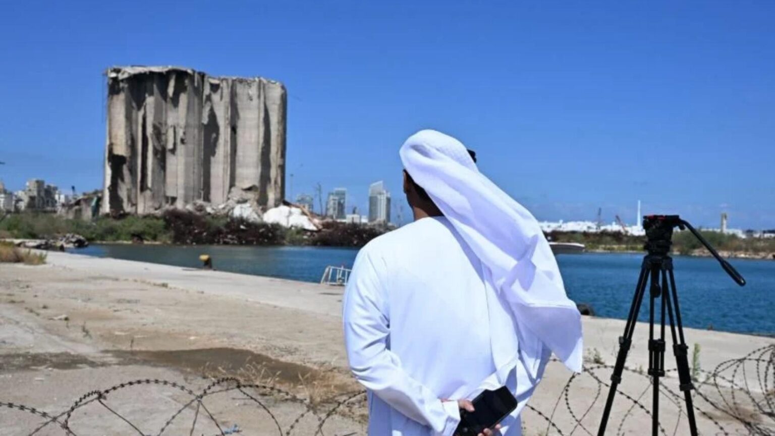 رسالة إماراتية مزدوجة إلى لبنان: دعم معنوي ومن ثمّ مادي