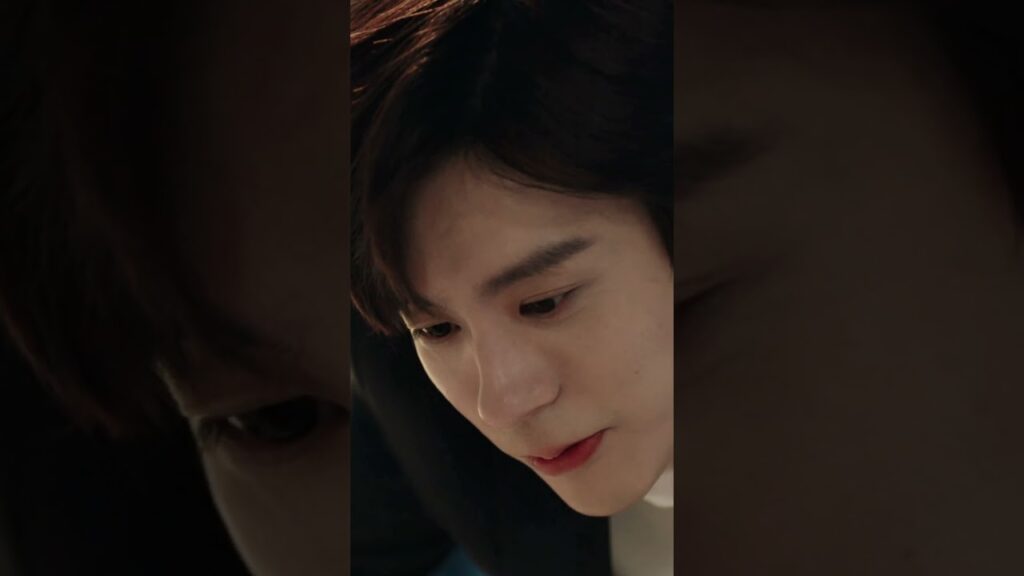 CEO secretly kissed the girl on the forehead while she was sleeping #IMayLoveYou #weizheming