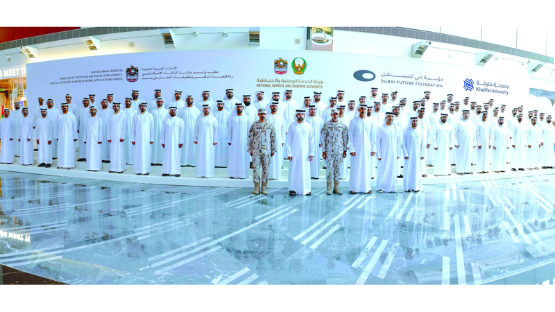 أبناء الإمارات قادرون على قيادة التحولات العالمية في التكنولوجيا وصياغة مستقبلها أبناء الإمارات قادرون على قيادة التحولات العالمية في التكنولوجيا وصياغة مستقبلها