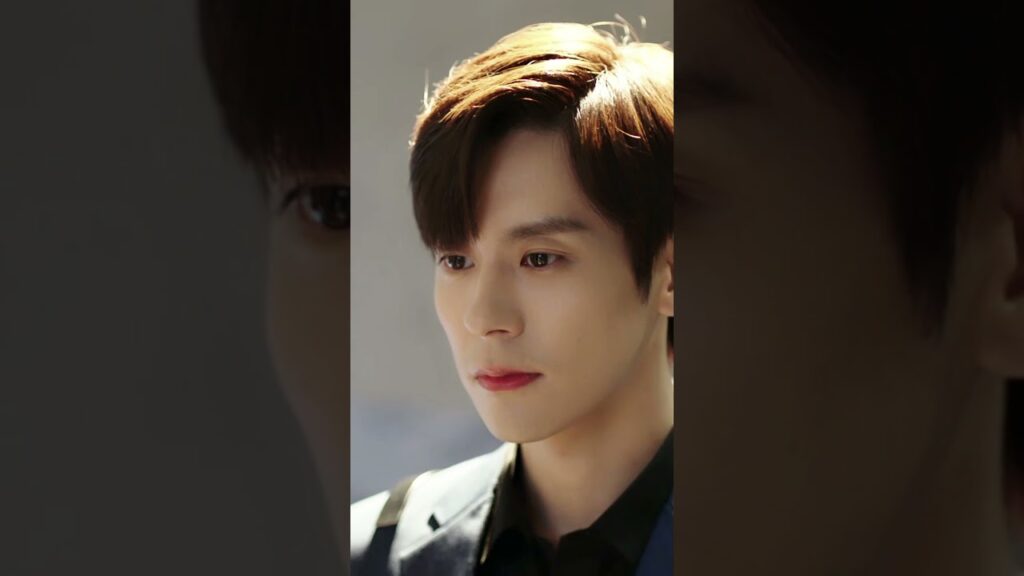 CEO starts chasing his wife #IMayLoveYou #weizheming #huangriying