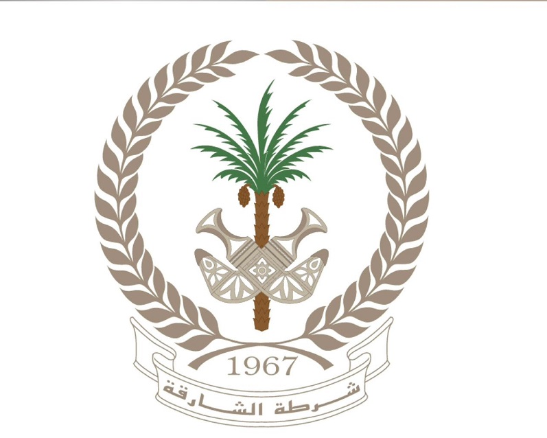 الدفاع المدني وشرطة الشارقة يباشران إخماد حريق اندلع في ميناء الحمرية الدفاع المدني وشرطة الشارقة يباشران إخماد حريق اندلع في ميناء الحمرية