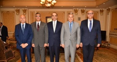 محمود فوزي: نتفق على تدعيم مادة السكن البديل في مشروع قانون الإيجار القديم محمود فوزي: نتفق على تدعيم مادة السكن البديل في مشروع قانون الإيجار القديم