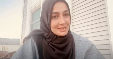 حلا شيحة تحكي قصتها مع ارتداء وخلع الحجاب.. وتؤكد: لم أتحدث عن معز مسعود حلا شيحة تدشن قناة دينية على "يوتيوب" وتطلق من خلالها أول فيديو