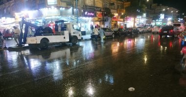 الجو قلب فجأة.. هطول أمطار على مطروح وسط أجواء مائلة للبرودة "صور وفيديو"