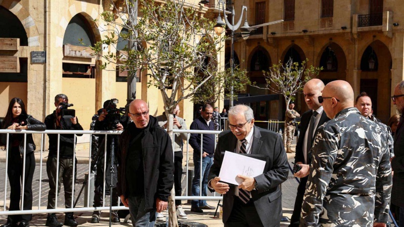 حزب الله يتخلى عن حذره في التعاطي مع أركان العهد في لبنان |