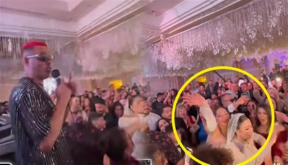 مصر.. عروس تُغادر زفافها للاستماع لمطربها المفضل بالقاعة المجاورة! - أخبار السعودية