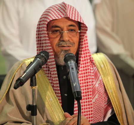 هذا ما نعرفه حتى الآن عن الشيخ صالح بن حميد بعد صدور الأمر الملكي بتكليفه بخطبة يوم عرفات في حج 1446