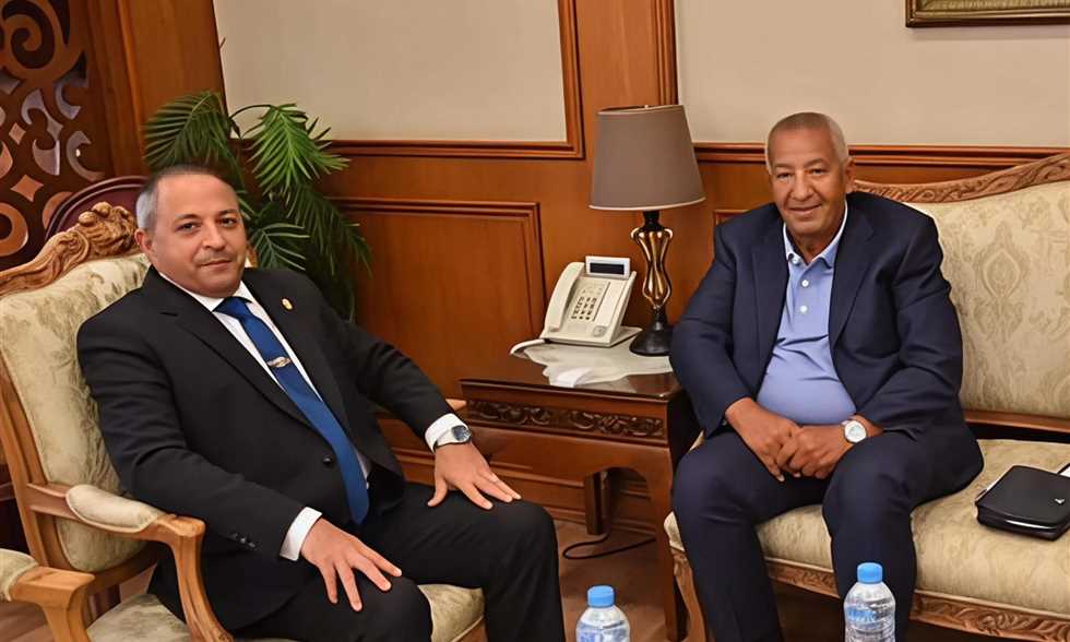 FilGoal | أخبار | “حقيقة المشروع وسبب العودة”.. كامل أبو علي يتراجع عن استقالته من رئاسة المصري FilGoal | أخبار | "حقيقة المشروع وسبب العودة".. كامل أبو علي يتراجع عن استقالته من رئاسة المصري