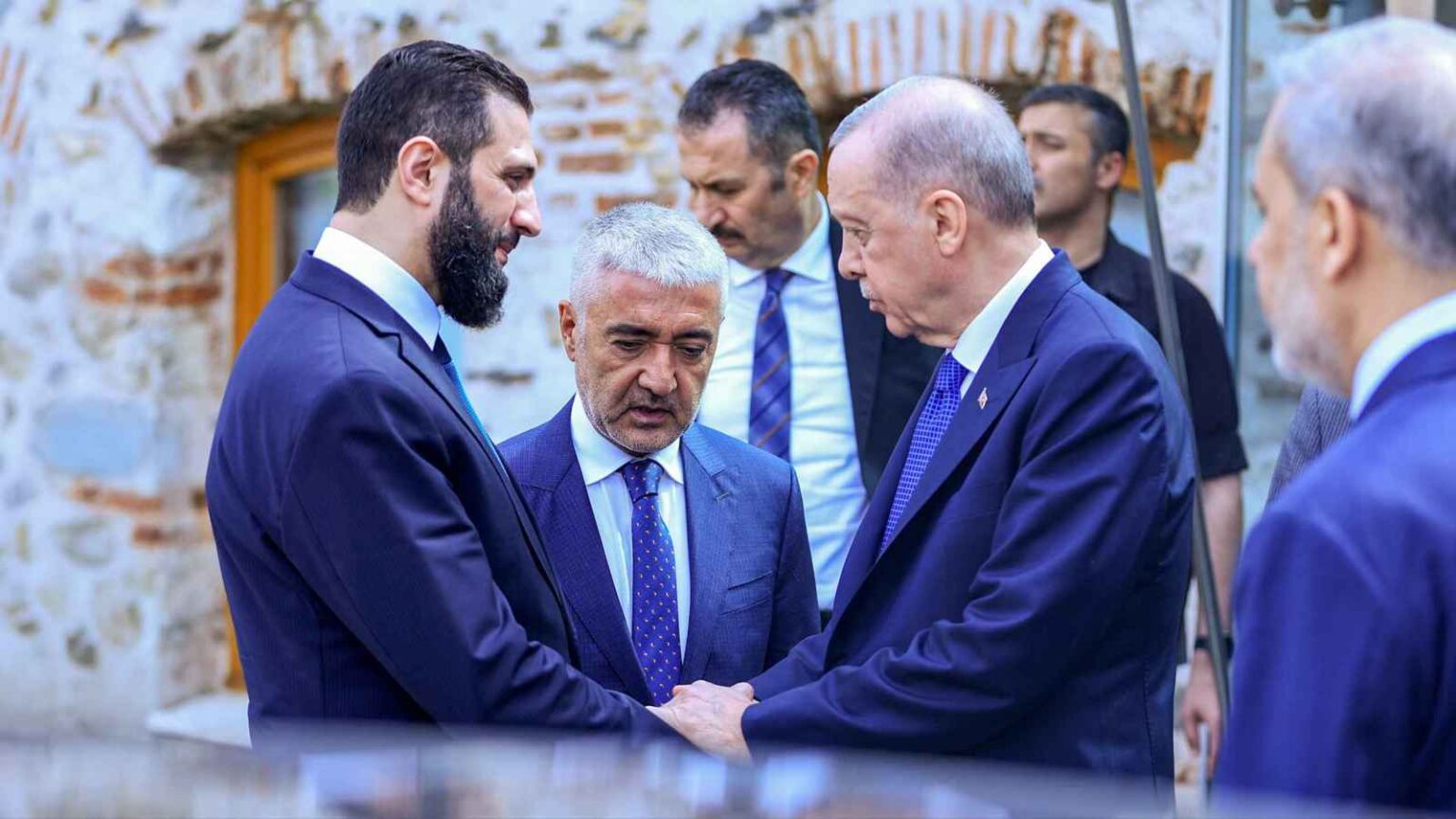 بعد زيارة الشرع لإسطنبول.. اتفاق سوري تركي على حسم ملف "قسد" خلال أيام – إرم نيوز بعد زيارة الشرع لإسطنبول.. اتفاق سوري تركي على حسم ملف "قسد" خلال أيام - إرم نيوز