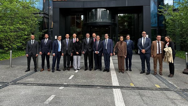 الإمارات وفرنسا تبحثان تعزيز التعاون بمجالات الهيدروجين والطاقة النووية الإمارات وفرنسا تبحثان تعزيز التعاون بمجالات الهيدروجين والطاقة النووية