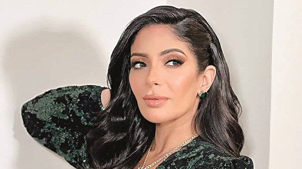 منى زكي.. تنتهي من «الست»