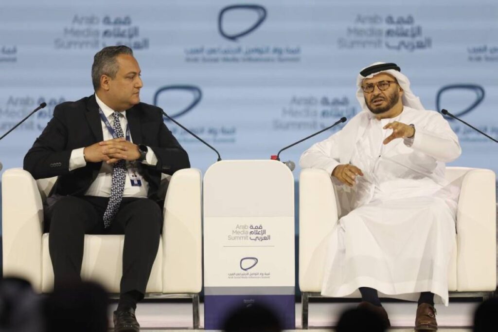 قرقاش: الحملة على الإمارات مصطنعة ولا نراها في الإعلام الرصين