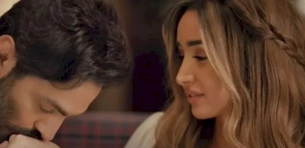 يُمثلان معا في فيلم جديد.. هنا الزاهد تردّ على تامر حسني Doc-P-1367428-638841088684308041.jpg