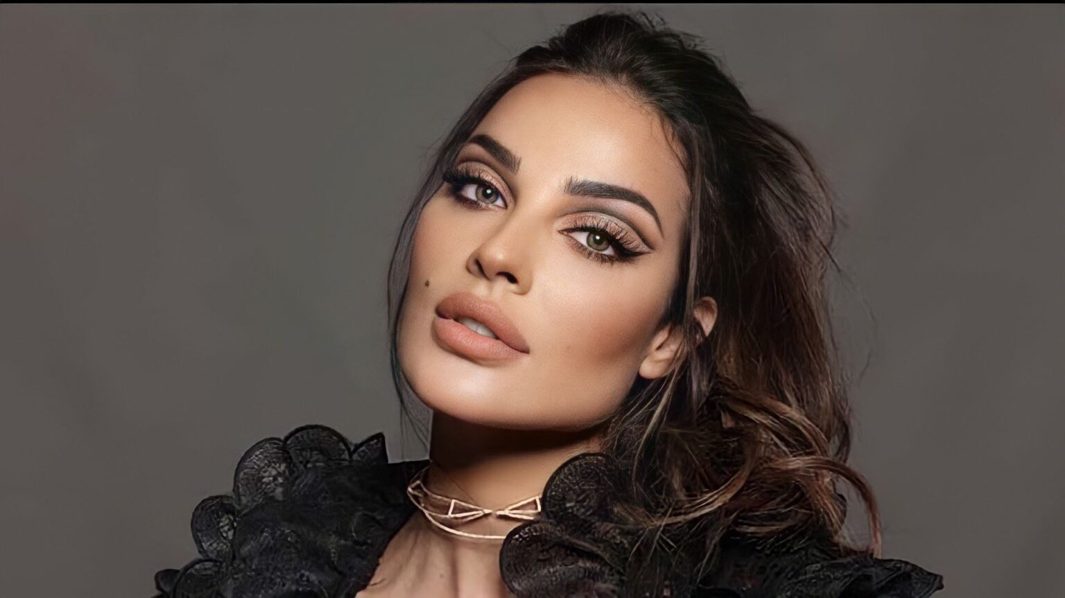 بعد فيديو المصعد و"طالما القصة صار فيها كذب" ...نادين نسيب نجيم: سأنقل الموضوع للقضاء