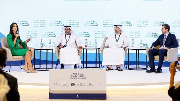 دبي تستشرف مستقبل الإعلام العربي بإطلاق النسخة الجديدة من تقرير "نظرة على الإعلام العربي"