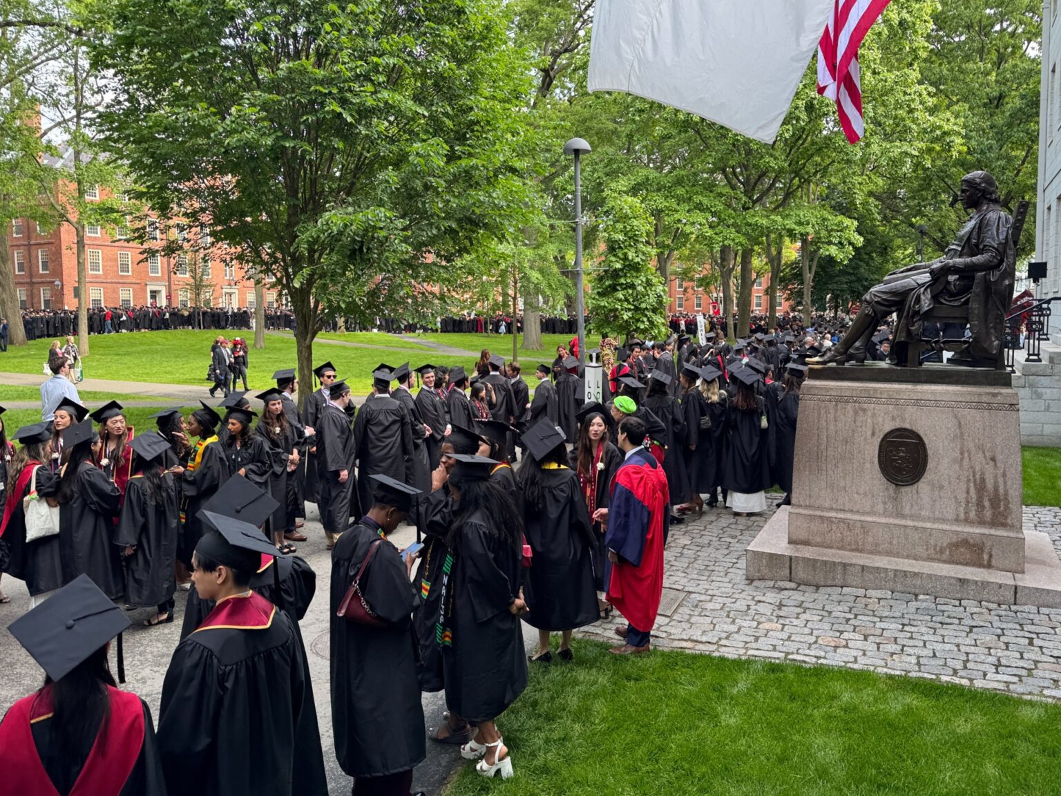 إدارة ترامب تأمر بتدقيق إضافي في طلبات التأشيرات المرتبطة بهارفارد | أخبار