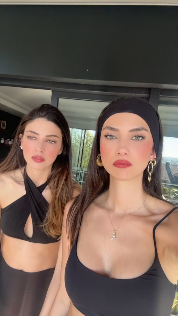 Nil Keser ve Aleyna Solaker