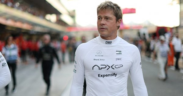 جريدة البلاد | براد بيت يتحدث عن طلاقه من أنجلينا جولي