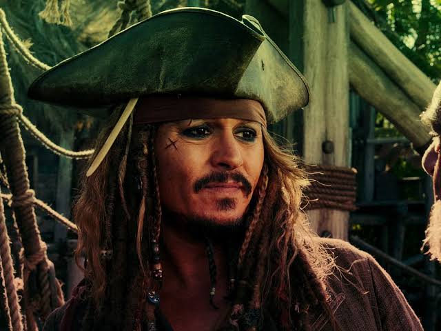 فيلم Pirates of the Caribbean يعيد جوني ديب إلى شخصية جاك سبارو بعد غياب إجباري