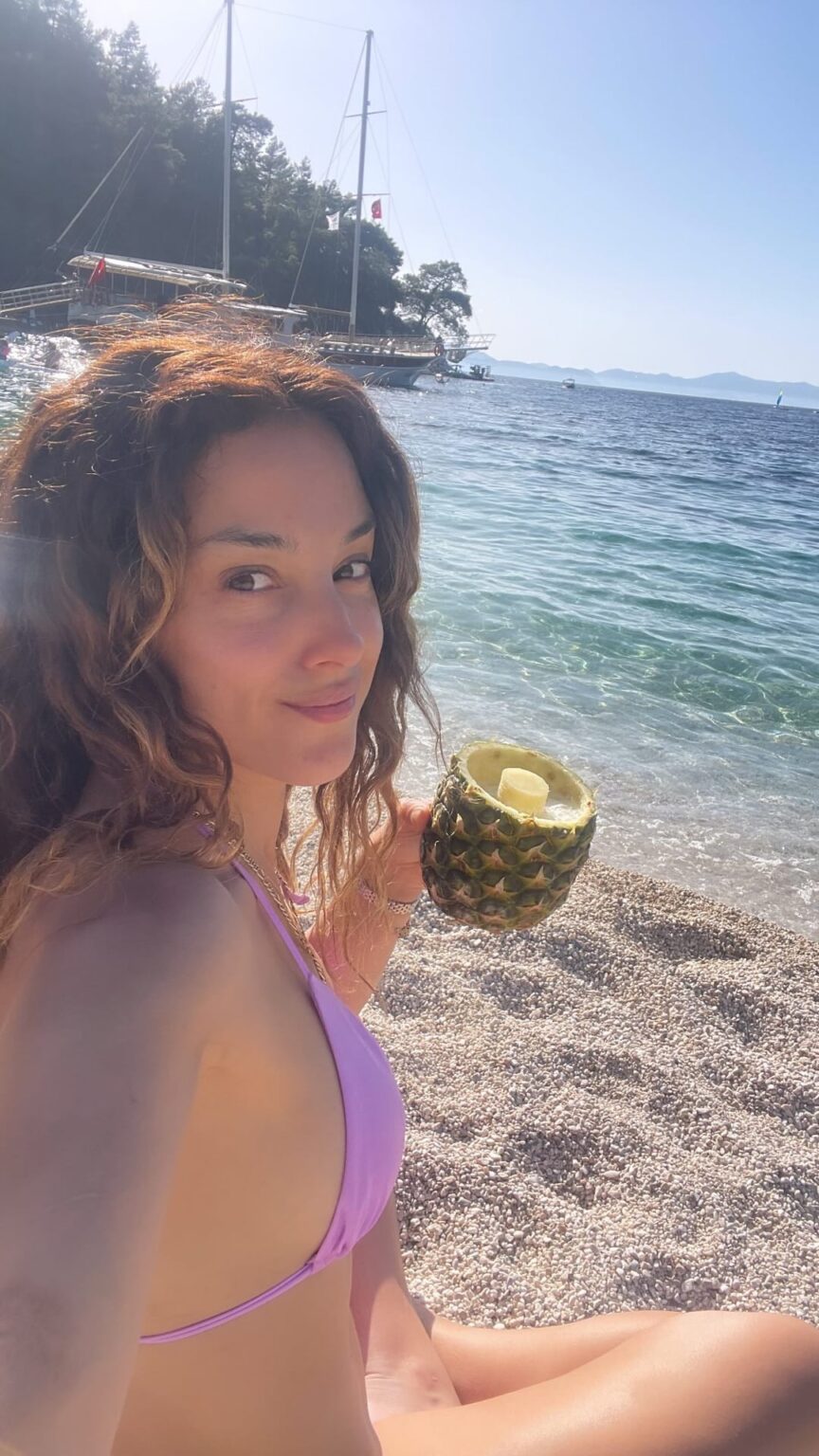 Cansu Tosun (Pelin Akil, Müge Boz, Hande Soral)