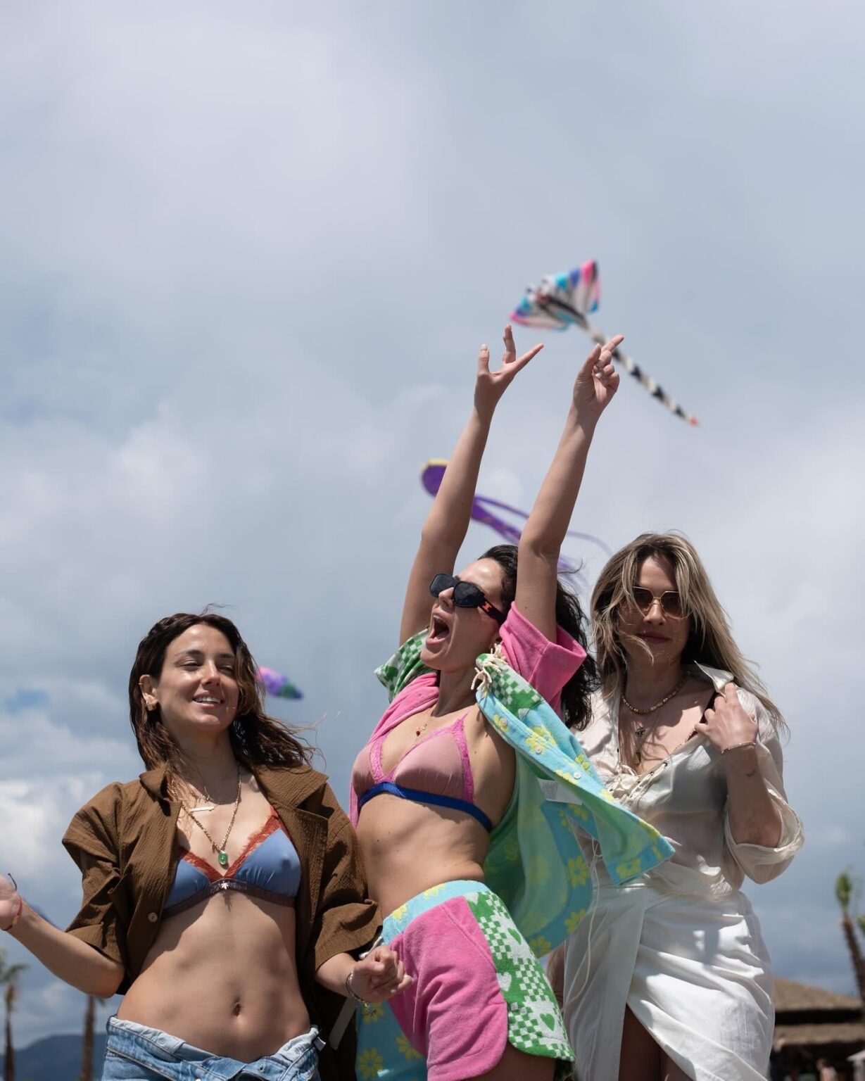 Cansu Tosun Pelin Akil Müge Boz