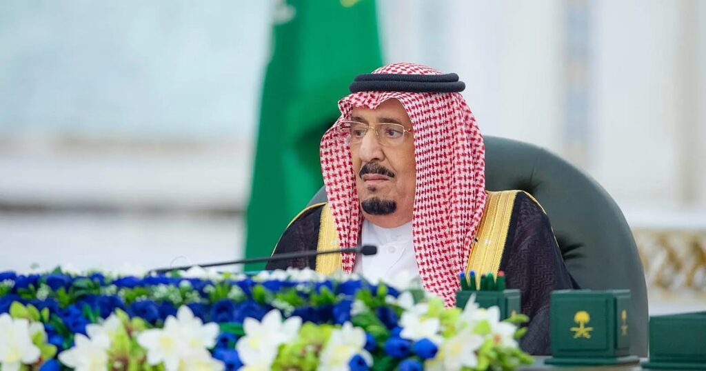 خادم الحرمين يستضيف 2300 حاج وحاجة.. وضغط خليجي يصيب مكتب نتنياهو بالتوتر