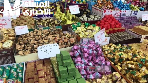 الشيكولاتة نزلت بأنواعها .. تعرف على سعر كيلو الشيكولاتة المحلية والمستوردة 2025 طعم خرافي الشيكولاتة نزلت بأنواعها .. تعرف على سعر كيلو الشيكولاتة المحلية والمستوردة 2025 طعم خرافي