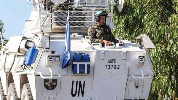 عون: الظروف في لبنان والمنطقة تفرض بقاء «اليونيفيل» في الجنوب