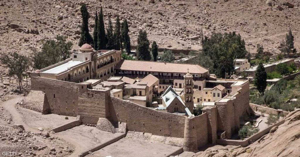 مصر لليونان: لا مساس بدير سانت كاترين