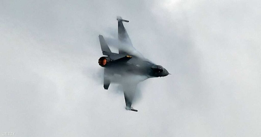 أوكرانيا: إسقاط مقاتلة روسية من طراز سو-35 أوكرانيا: إسقاط مقاتلة روسية من طراز سو-35