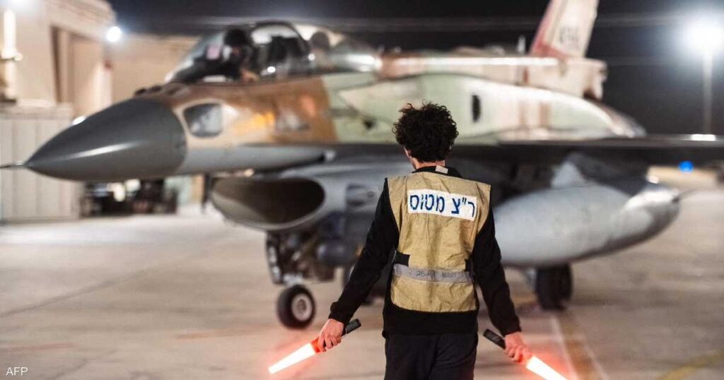 تقرير: إسرائيل "على أهبة الاستعداد" لضرب إيران