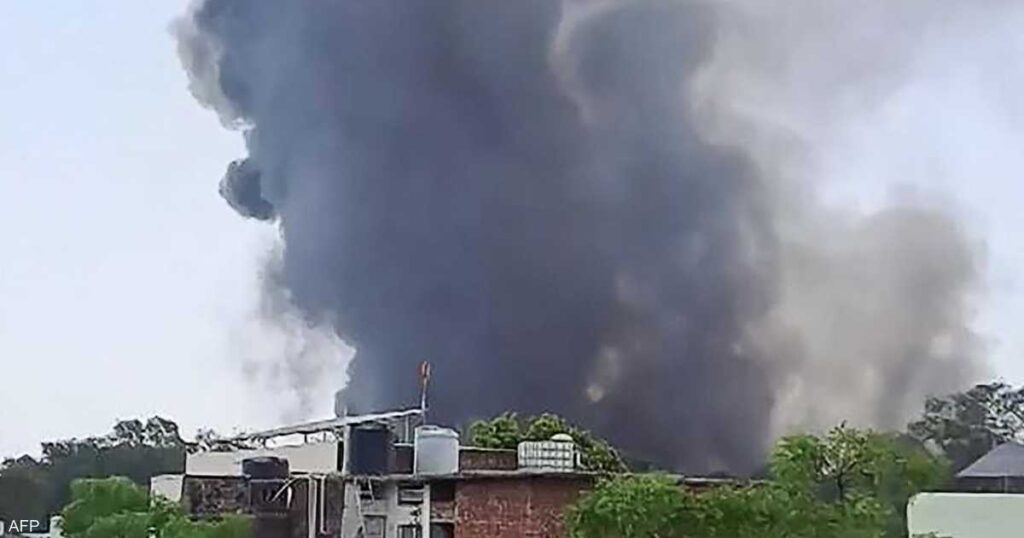 السلطات الهندية تكشف حصيلة جديدة لقتلى الطائرة المنكوبة السلطات الهندية تكشف حصيلة جديدة لقتلى الطائرة المنكوبة