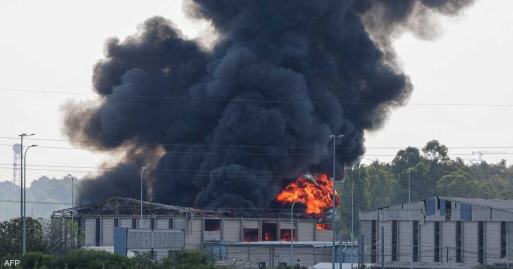 تبادل القصف بين إيران وإسرائيل.. ونزوح غير مسبوق من طهران