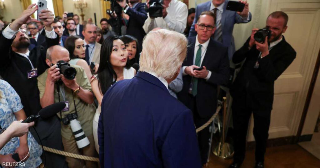 بعد هجومه على إيران.. الكونغرس يتهم ترامب “بخرق الدستور” بعد هجومه على إيران.. الكونغرس يتهم ترامب "بخرق الدستور"